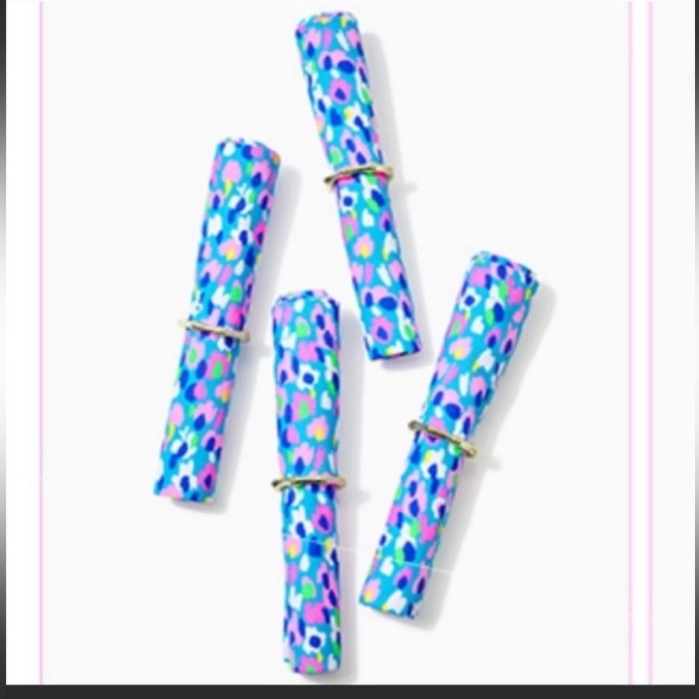 Lilly Pulitzer Hottie Dottie GWP Set of 4 Napkins With Napkin Rings NEW IN BOX - Picture 3 of 7